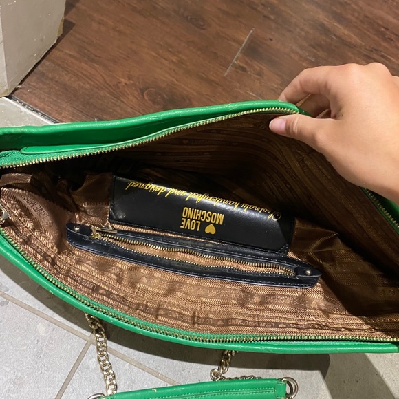 Moschino bag - Picture 3 of 3